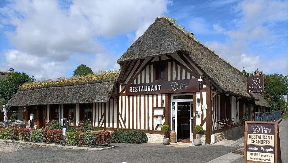 Auberge Du Vieux Tour Le Manoir Canapville  Esterno foto